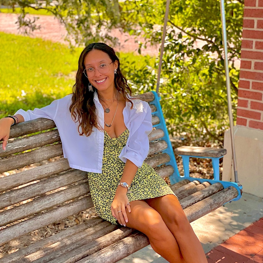 Meet your Posher, Priscilla